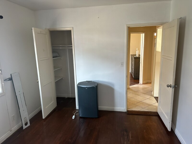 Building Photo - 2615 Armour Ln