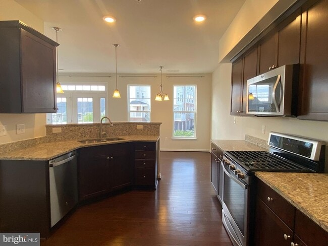 Building Photo - 6173 Margarita Way