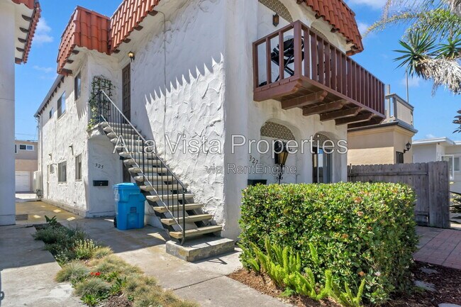 Building Photo - 325 Rosemont St