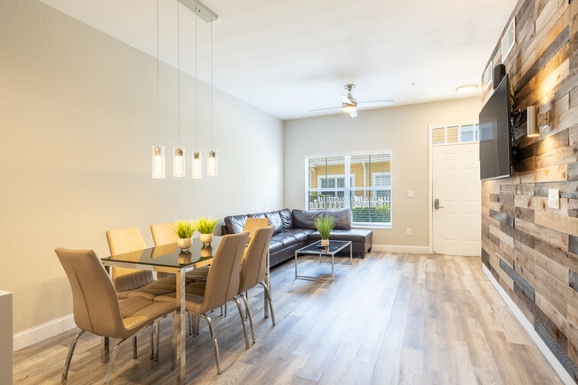 Building Photo - 2620 Lodi Cir