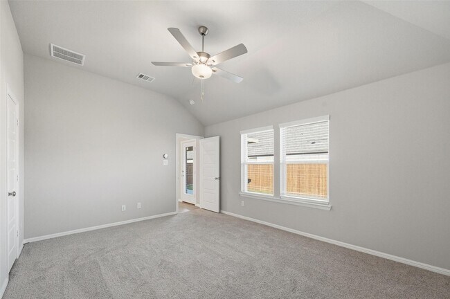 Building Photo - 501 Big Bnd Pkwy