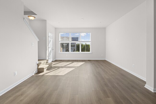 Building Photo - 377 Tumblers Wy