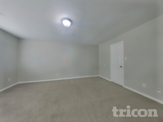 Building Photo - 23303 Crosscut Pass Dr