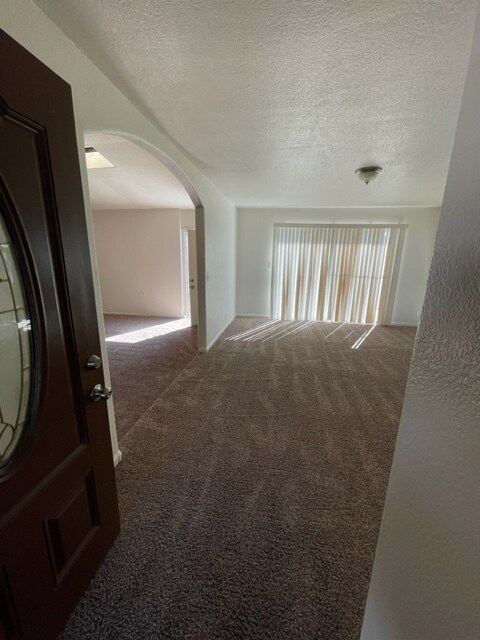 Building Photo - 5205 Alta Dr