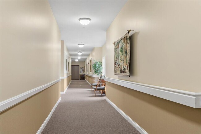 Building Photo - 801 N McLean Blvd