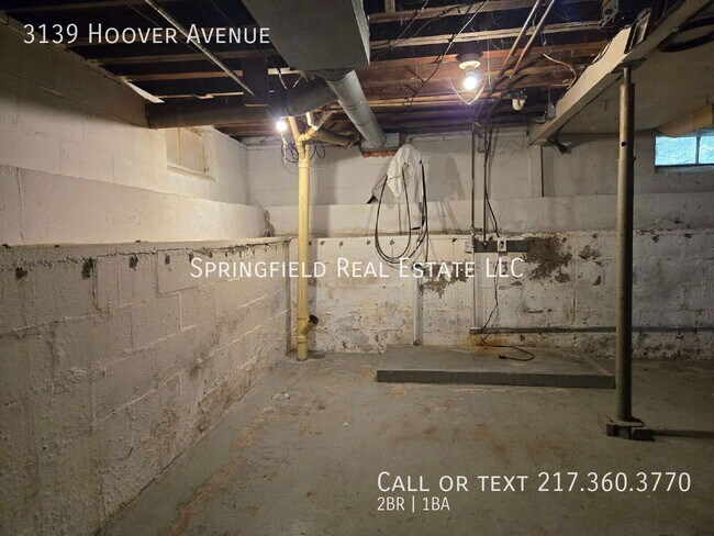 Building Photo - 3139 Hoover Ave