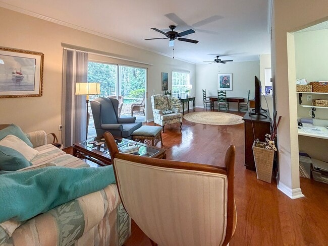 Building Photo - 2/2 Condo in The Links @ Haile Plantation - available end of April! *Application Pending*