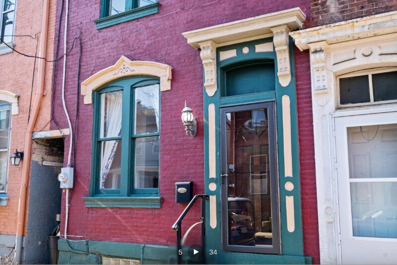 Building Photo - 134 41st St