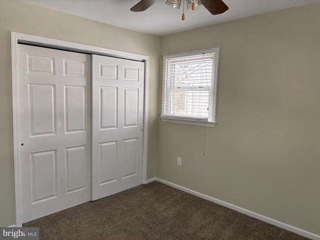 Building Photo - 148 Bayshore Dr