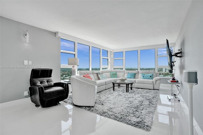 Building Photo - 1620 S Ocean Blvd