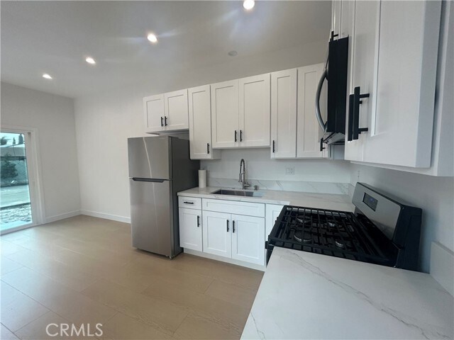 Building Photo - 11052 Emelita St