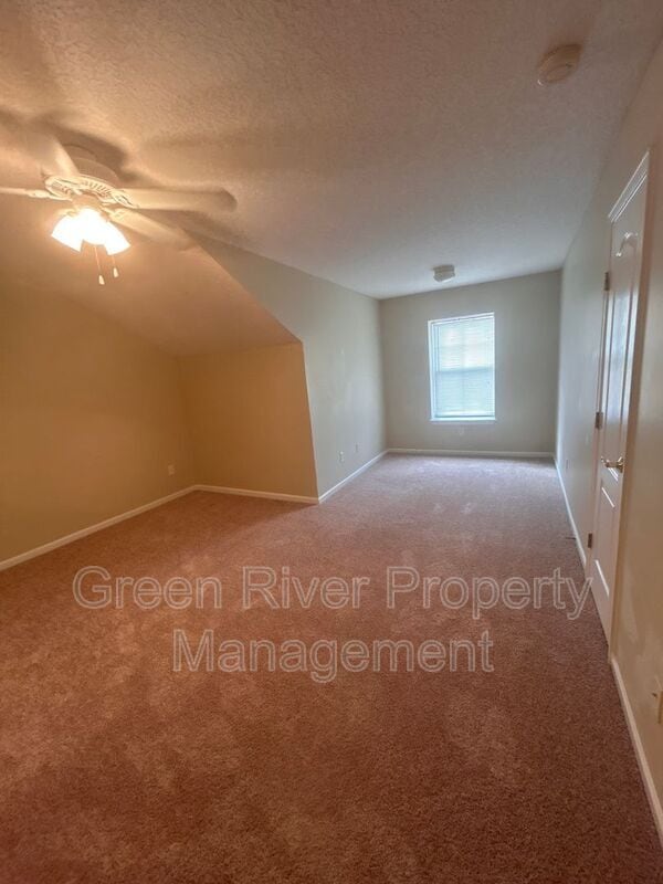 Building Photo - 2120 Stone Creek Dr