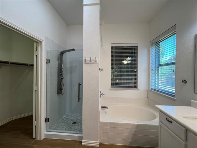 Building Photo - 803 Ridge Point Dr