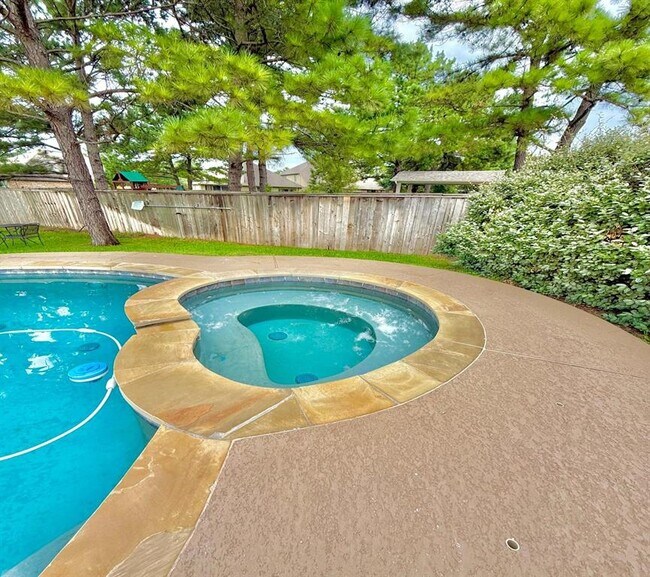 Building Photo - 95 Sagamore Ridge Pl