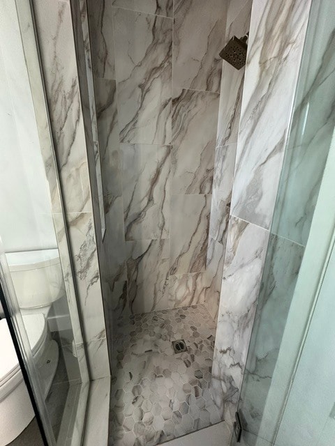 Main bath shower - 930 3rd St
