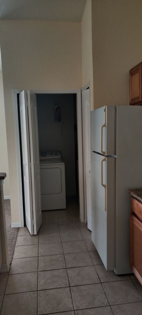 Building Photo - Serenata - 307