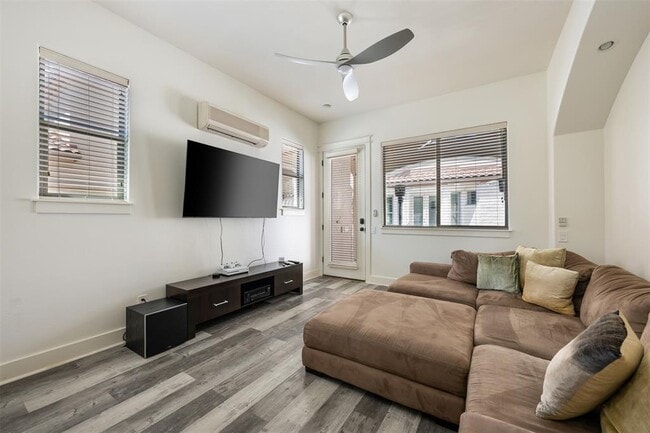 Building Photo - 64 Tiburon Dr