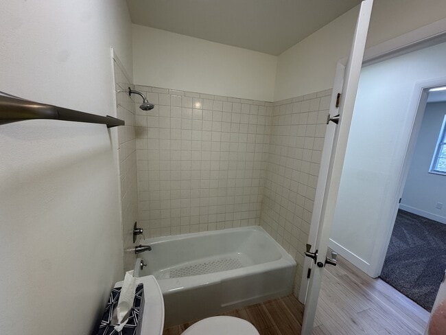 Building Photo - 267 S 300 E