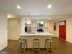 Building Photo - 928 P St NW