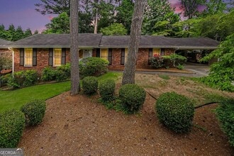 Building Photo - 4725 Kitty Hawk Pl NE