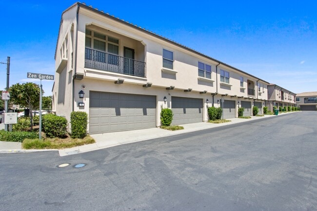 Building Photo - 51 Zen Gdn