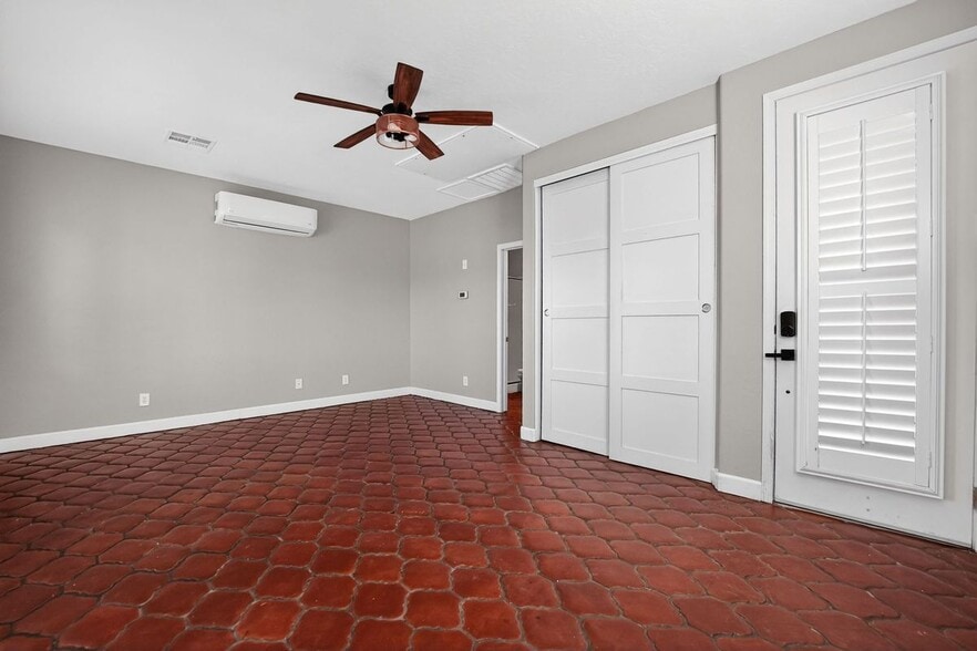 Building Photo - 8224 Imperial Lakes St