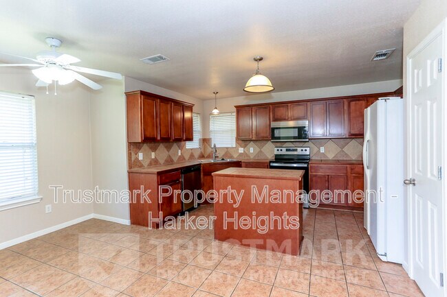 Building Photo - 1705 Indian Camp Trail