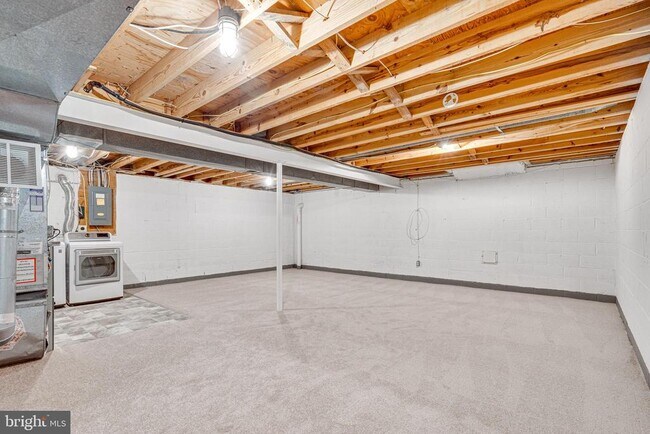 Building Photo - 10419 Ashcroft Way