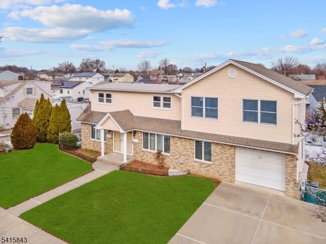 Building Photo - 190 Martin Ave