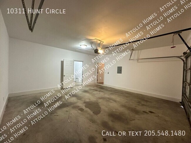 Building Photo - 10311 Hunt Cir