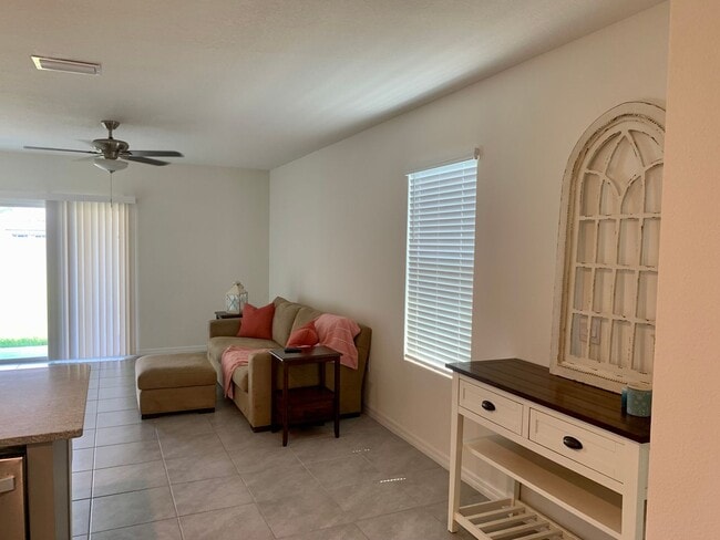 Building Photo - 33997 Jasper Stone Dr