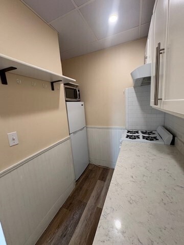 Building Photo - 20 Coral Ave