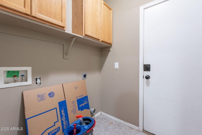 Building Photo - 11820 W Cambridge Ave