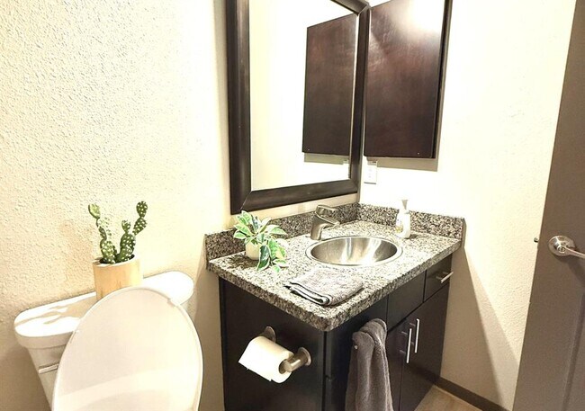 Building Photo - 7 Aventura Pl