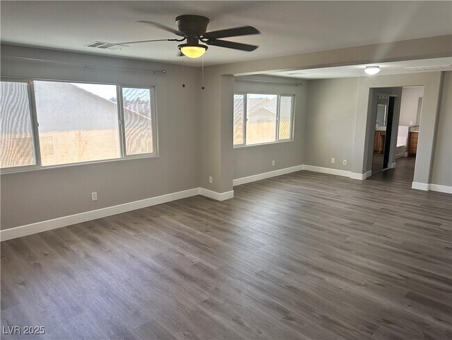 Building Photo - 4312 N Thunder Twice St