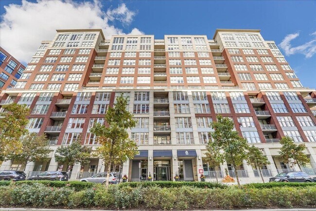 Building Photo - 1125 Maxwell Ln