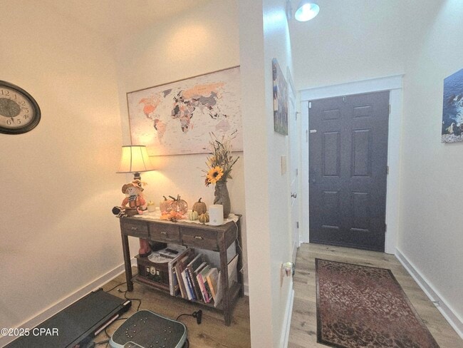 Building Photo - 13805 Flamingo Ave