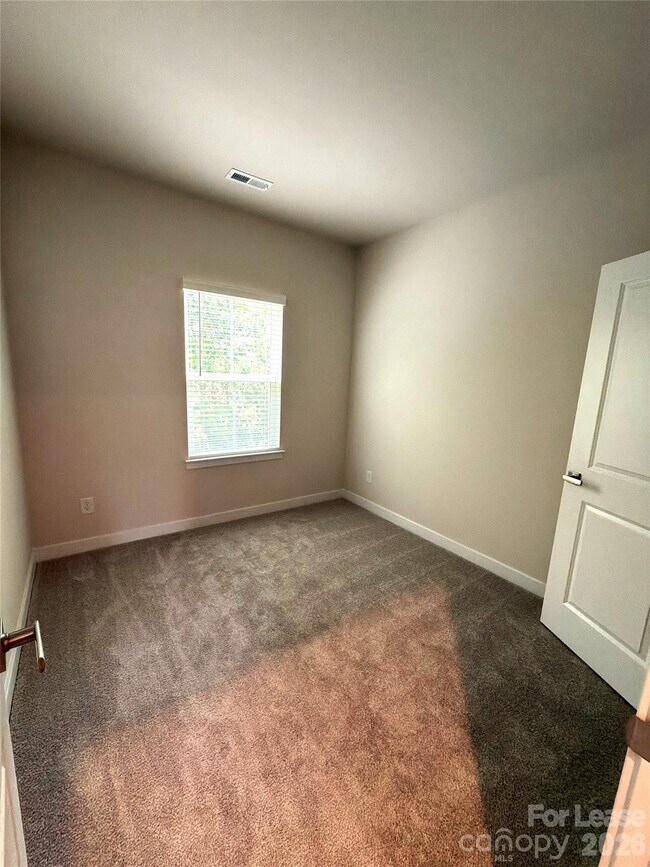 Building Photo - 4136 Auburn Oak Ln