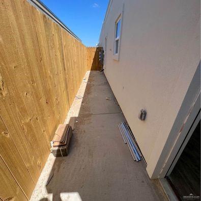 Building Photo - 13 Hibiscus Ave