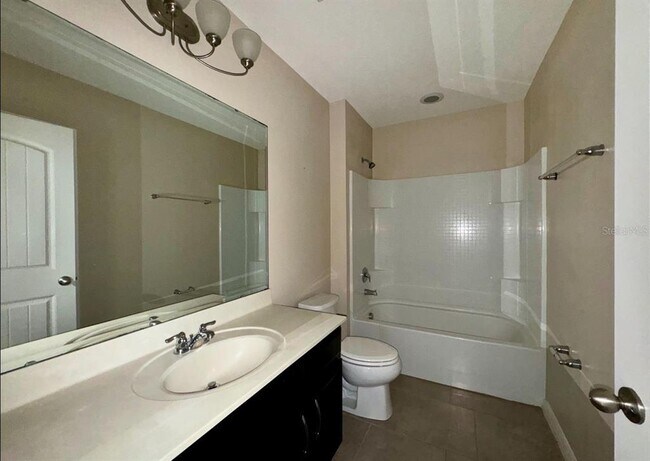 Building Photo - 1578 Softshell St