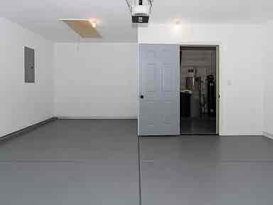 Building Photo - 2409 Fleming Dr