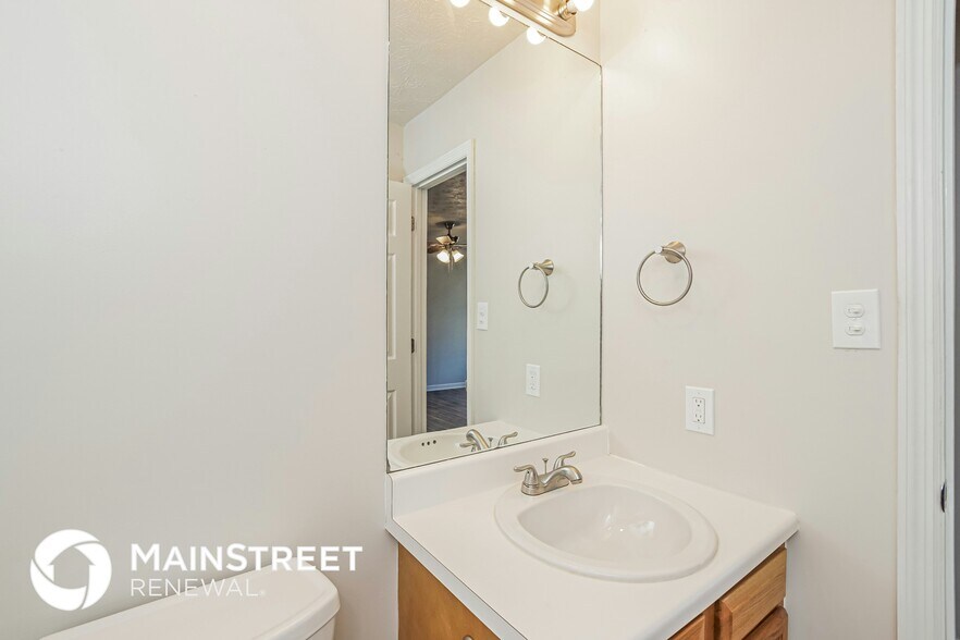 Building Photo - 5537 Malachi Cir