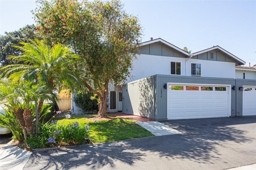 Primary Photo - 2426 Lesparre Way