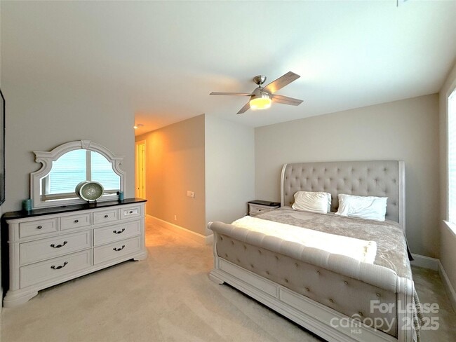 Building Photo - 3066 Belden Dr
