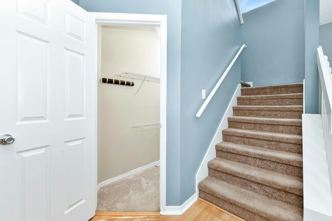 Building Photo - 3449 Foxcroft Cir