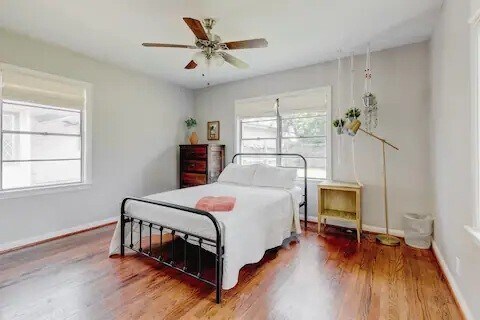 Building Photo - 3606 Yosemite St