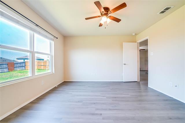 Building Photo - 1426 Raven Dr S