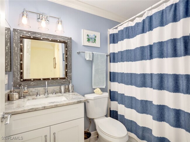 Building Photo - 725 Saratoga Cir