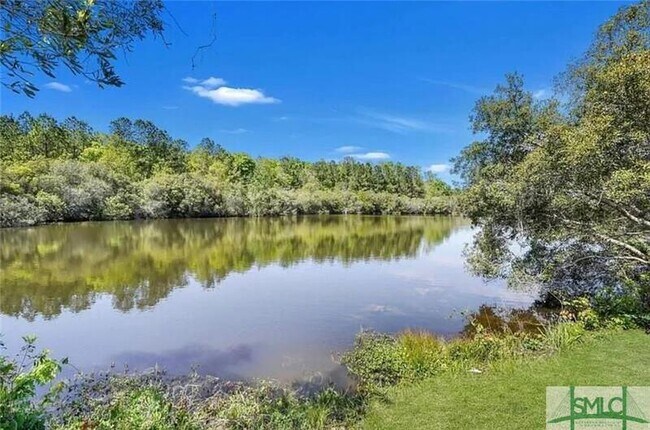 Building Photo - 126 Birch Cir