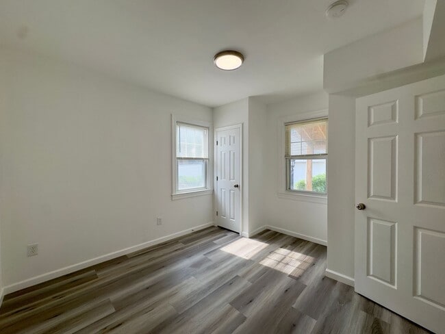 Building Photo - 1108 Elm Ridge Ave